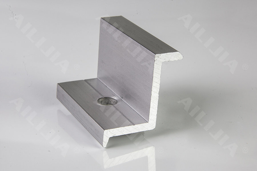 湖(hú)南(nán)家(jiā)喻建材：鋁合金(jīn)光(guāng)伏支架，提升屋頂光(guāng)伏發電(diàn)效率